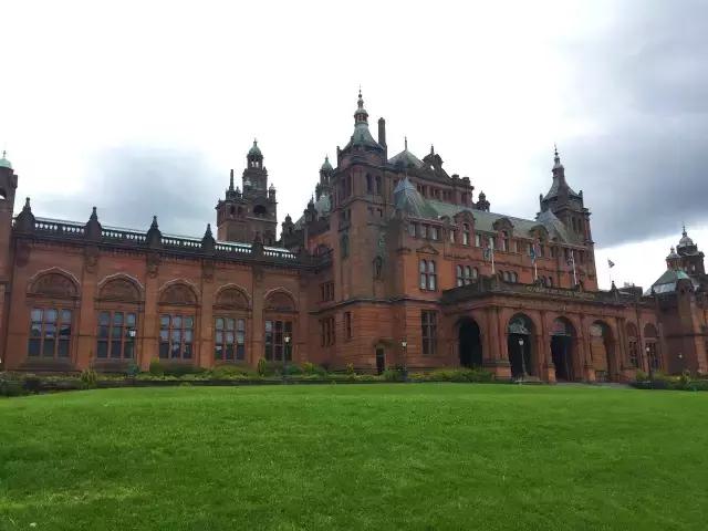 思潮英文：Yolanda访谈-做腐国旅游达人是怎样一种体验？