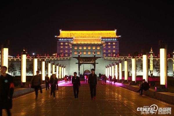 西安多建筑将熄灯一小时,西安的超高层建筑为什么不亮灯了