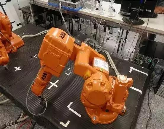 《机器人商业评论》：2017年全球TOP50机器人公司