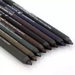 油性皮肤什么眼线笔好用点,眼部出油用什么眼影