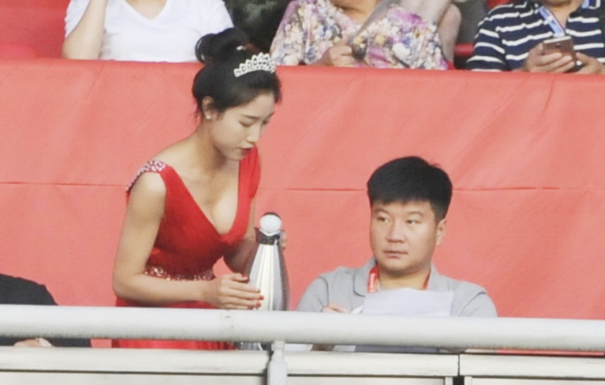 鲁能前射手加盟豪门,鲁能前锋国内