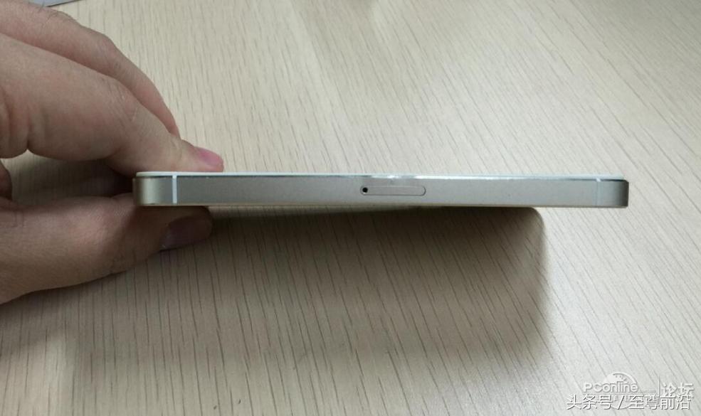 iphone坐弯了,iphone弯了继续使用