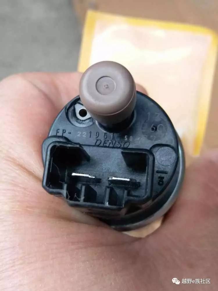 手油泵按压处渗油怎么修理,手油泵坏了怎么自救