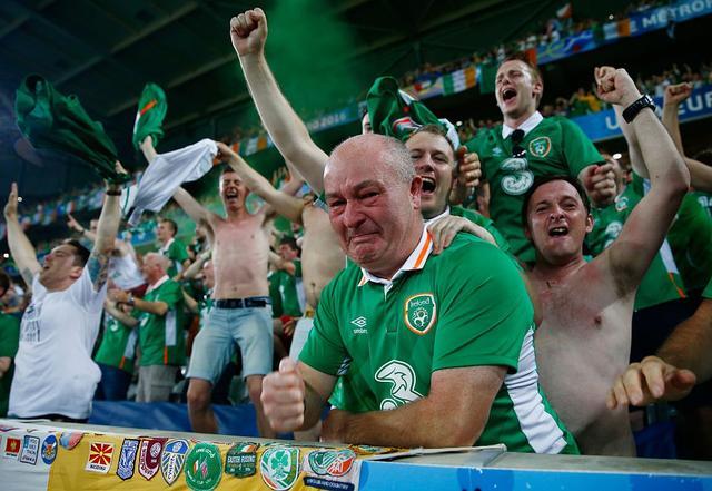 足球的魅力不只有胜负还有热爱,这才是我们热爱的足球该有的样子