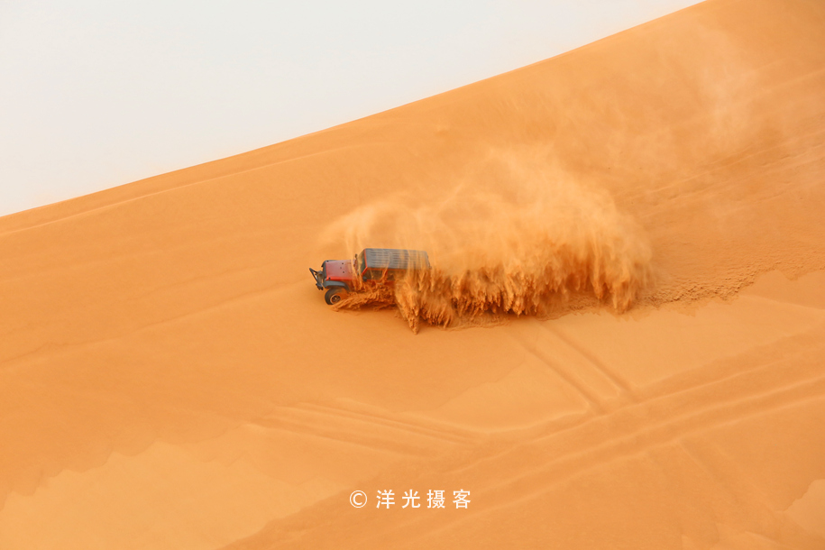 迪拜冲沙是玩什么,迪拜冲沙一点不刺激