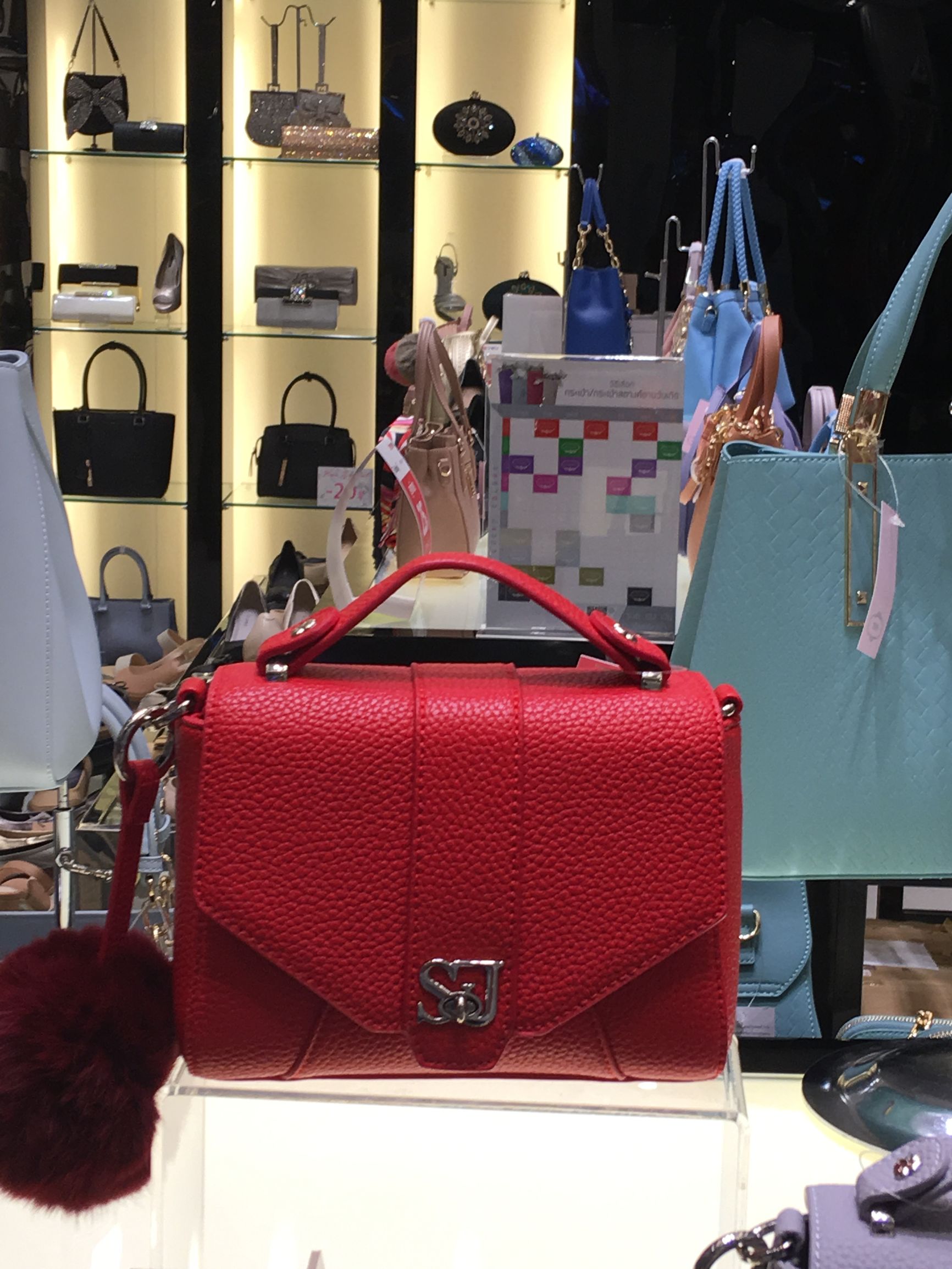 泰国最出名的品牌包包,泰国十大最贵的包包