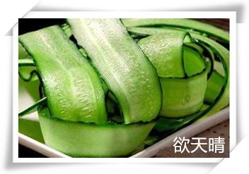 药店1块钱买来的它，每晚睡前抹上一点，祛除眼袋抚平皱纹显年轻