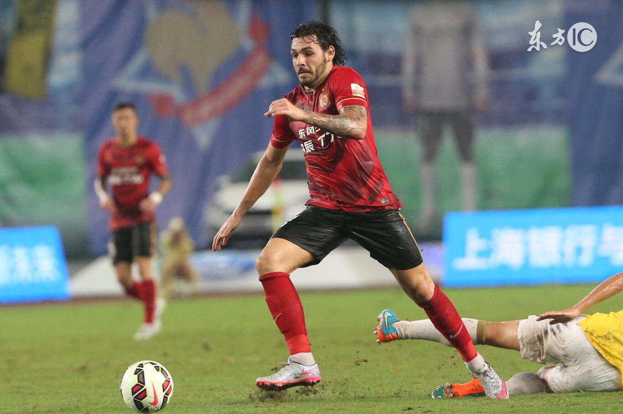 上港恒大郑智,郑智停赛足协视频