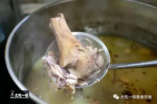 带大家尝尝正宗抚顺麻辣拌,正宗抚顺麻辣拌的菜品