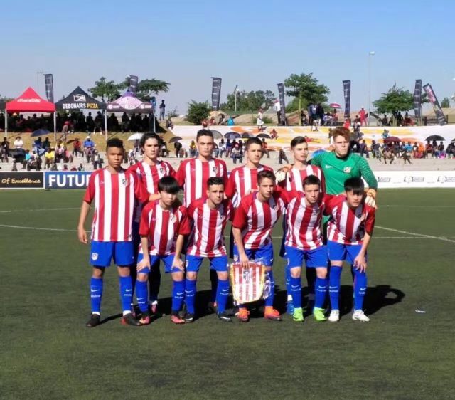 身手了得！两位万达“希望之星”出品的小将海外立了个功