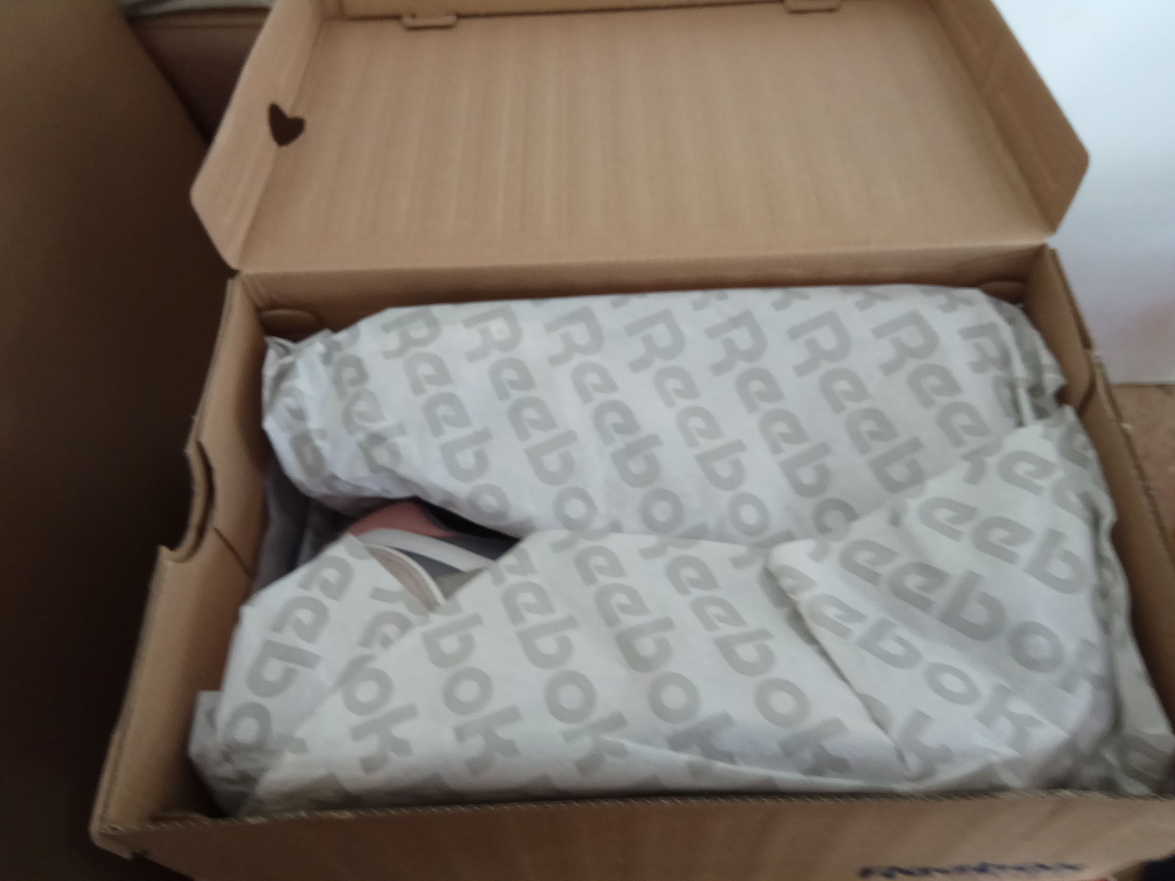 锐步reebok橘黄色跑步鞋,reebok锐步solefurylux跑鞋