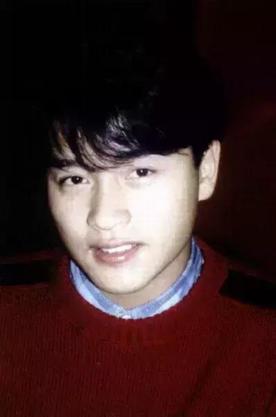 哥哥张国荣的传奇一生,张国荣老照片100张