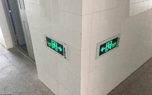 兄弟你穿衣服倒是长点心，这到底是几个意思