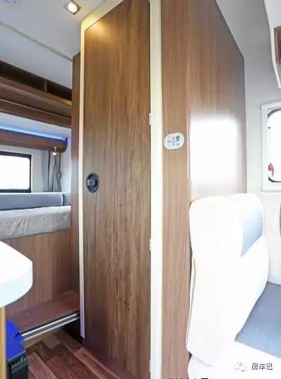 新款凯伦宾威房车双拓展,新款凯伦宾威依维柯房车