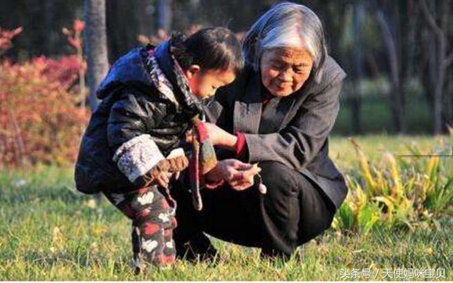 婆婆给小孩买衣服太大了怎么办,婆婆嫌弃给孩子买的衣服不好看