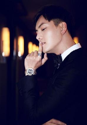 分手了纹身纹个什么,明星都喜欢纹什么纹