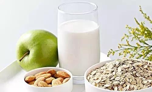 7天瘦10斤轻断食食谱文字,轻断食食谱5天减脂餐鸡蛋牛奶