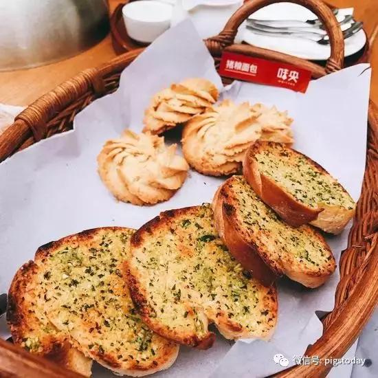 丁磊谈养猪视频,丁磊高科技养猪