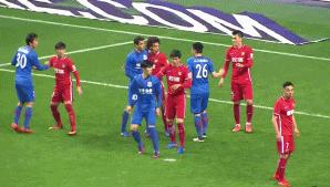 盘点中超赛程奇葩犯规,中超四大恶人名场面