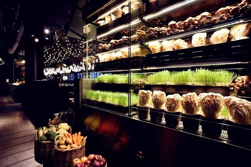 你舍不得花的钱总有人舍得帮你花,以前舍不得花你的钱现在才明白