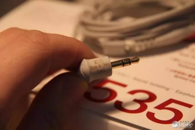 烧友评测｜听见一抹骚红：ShureSE535ltd红色特别版开箱