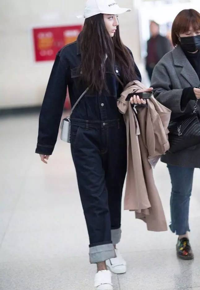 如何正确的穿大洞渔网袜,如何穿渔网裤