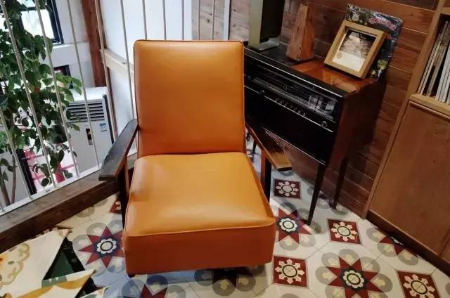 这座藏在旧城区菜市场里的“百货”,装满了老厦门的味道!