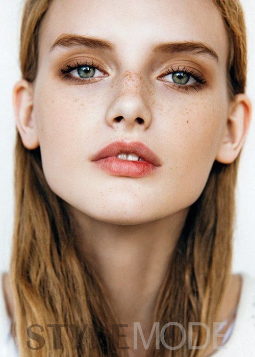 宋茜风姿绰约宛若公主般优雅高贵,宋茜年轻时的盛世容颜