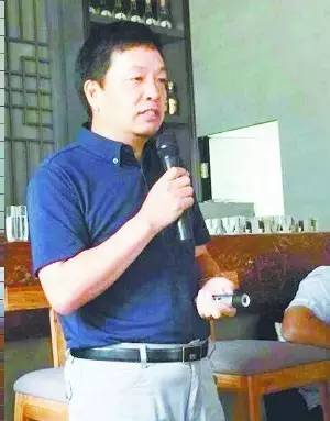 11年比完上半场，中场换人，暴露了维维怎样的酒业意图？