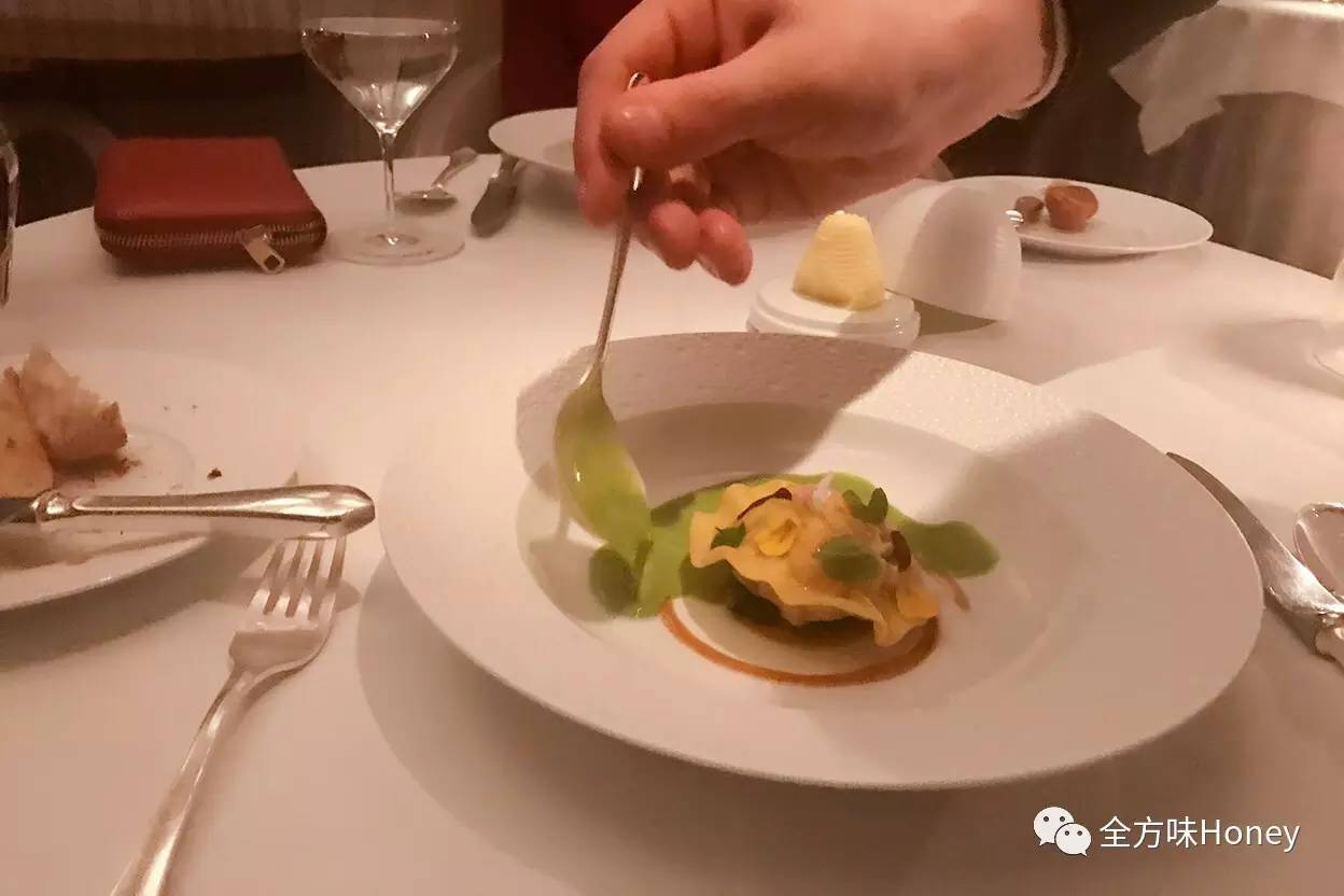 地狱厨师戈登拉姆齐的米其林三星餐厅真的好吃吗？