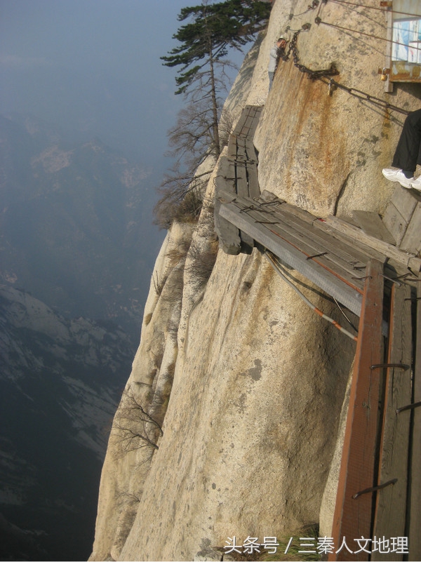 挑战爬长空栈道鹞子翻身,挑战玩鹞子翻身和长空栈道
