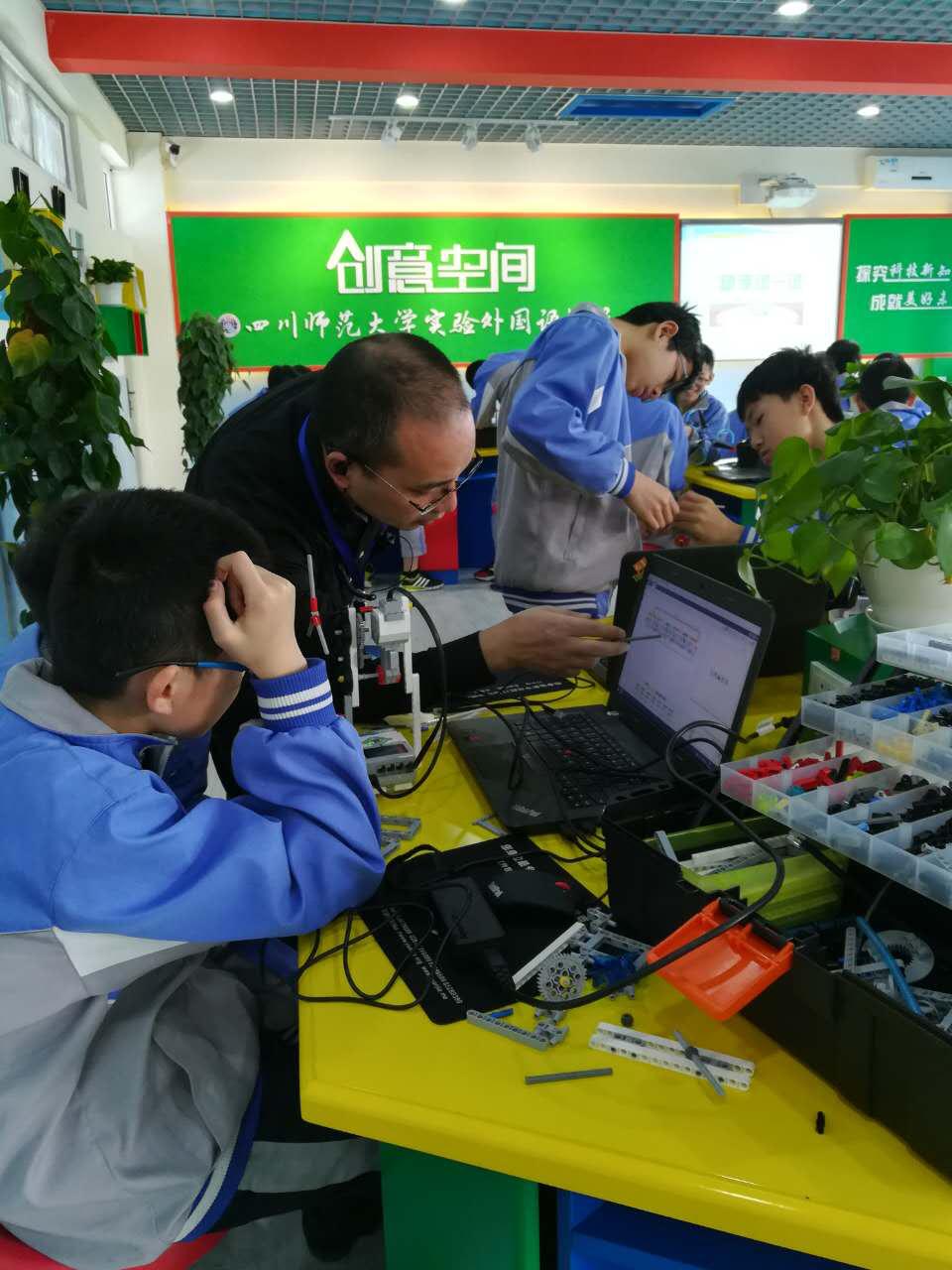 “为幸福人生奠基”系列报道——带你分分钟看懂师大实外