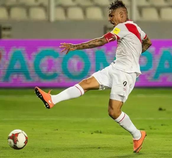 他们穿什么用英文怎么说,他们穿着什么用英文怎么说