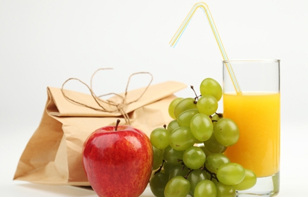 女人经常熬夜吃什么食物对身体好,女性经常熬夜吃什么补品对身体好