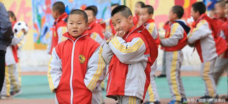 巩建伟,集宁区光明街小学校长巩建伟