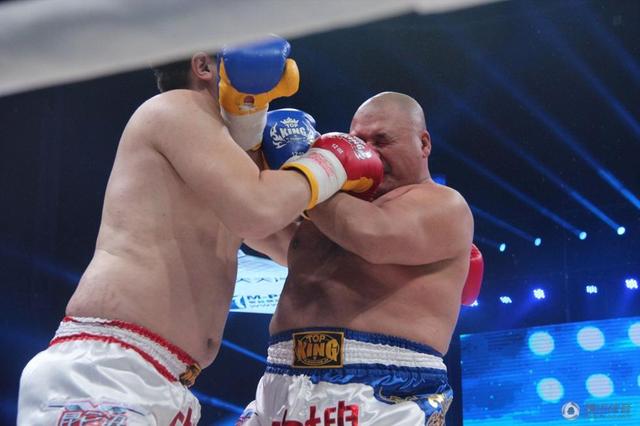 泰森8秒ko对手的重量级拳王,世界拳王泰森的十大凶狠ko