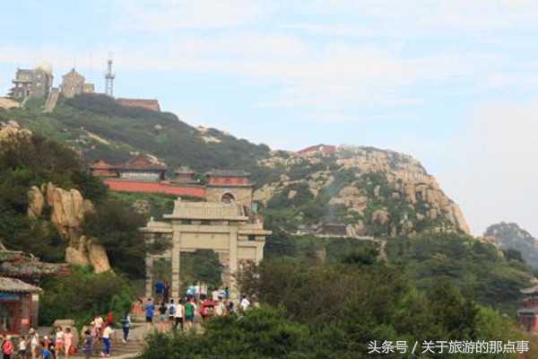 书法第一山石刻,中华第一峰的石刻书法