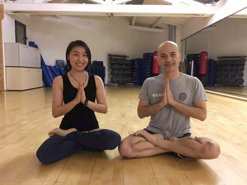 瑜伽女人的简单生活,如何做一个优雅的瑜伽女人