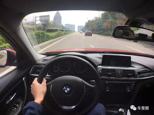 16年宝马318li是三缸吗,bmw318i