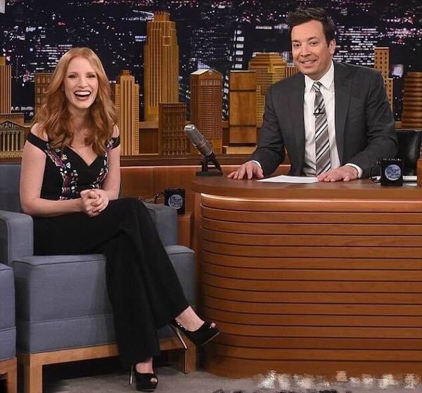 赵薇周迅章子怡红毯,赵薇章子怡百花奖同台不互动