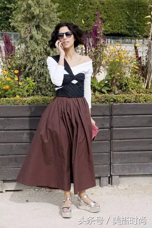 沈梦辰中发卷发造型,沈梦晨同款条纹防晒衣