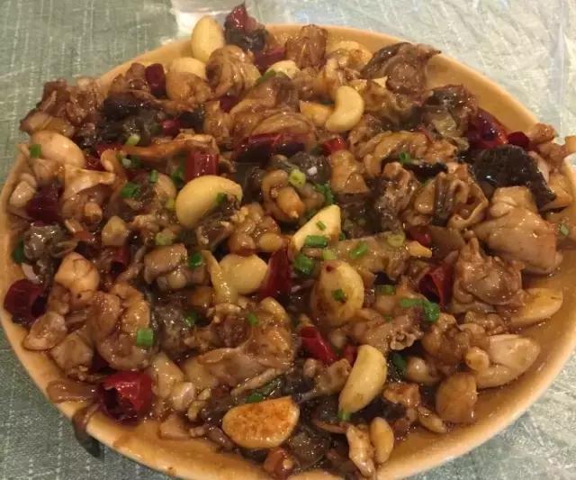 武汉青山的苍蝇馆子,武汉本地人吃的苍蝇馆子