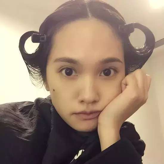 素颜技巧,get起来!伪素颜重点在于眉毛和眼线,明星妆小心机