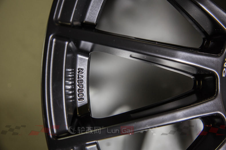 ozsuperturismolm轮毂评测,ozsuperturismogt轮毂