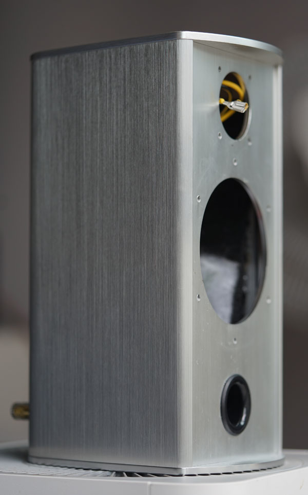 新家客厅又一选择！瑞士手工制造Piega全金属家庭影院解密