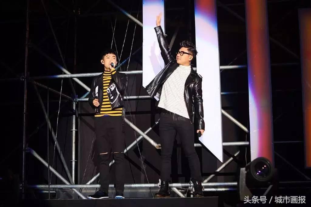 这两个大男人为啥叫“好妹妹”？