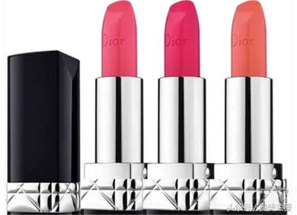 香奈儿和dior香水哪个好,香奈儿和dior唇膏哪个好