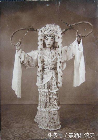 八旗子弟的真实生活,八旗子弟与皇族是什么关系