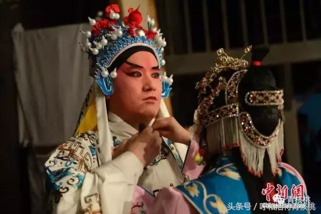 六小龄童出生上海猴王世家,六小龄童为什么是猴王世家