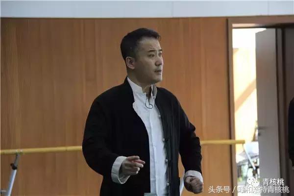 六小龄童出生上海猴王世家,六小龄童为什么是猴王世家